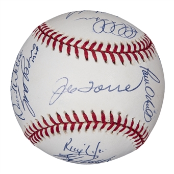 1998 New York Yankees Team Signed OML Selig World Series Baseball With 22 Signatures Including Jeter, Torre, Pettitte & ONeill (Beckett)